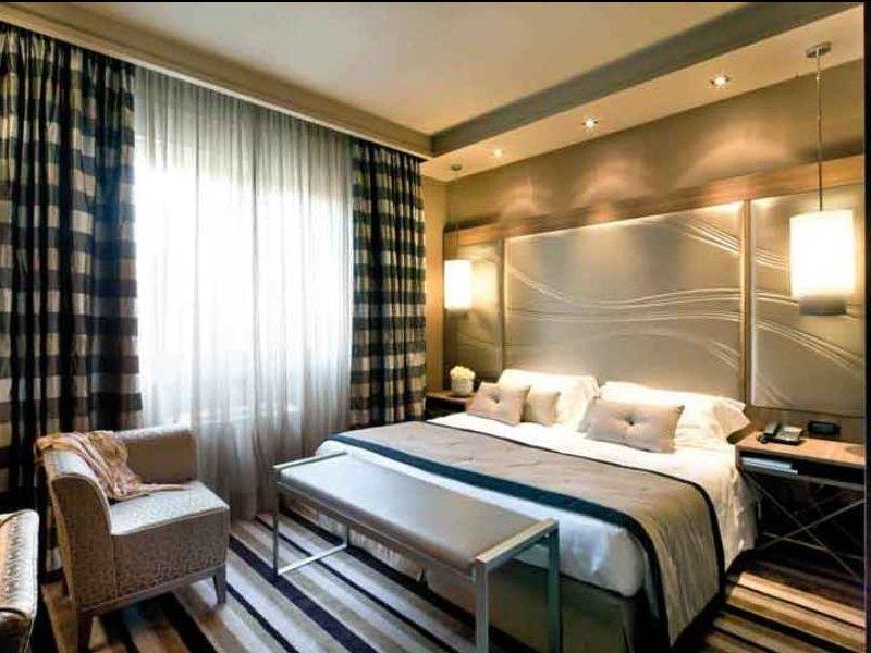 Uptown Palace Milan Bagian luar foto