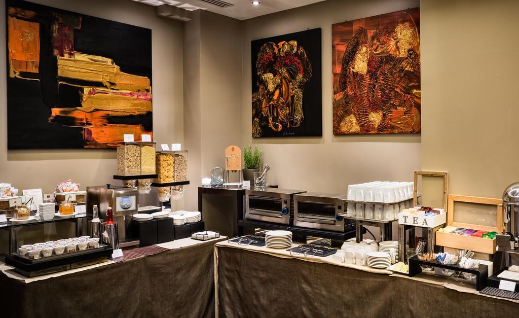 Uptown Palace Milan Bagian luar foto