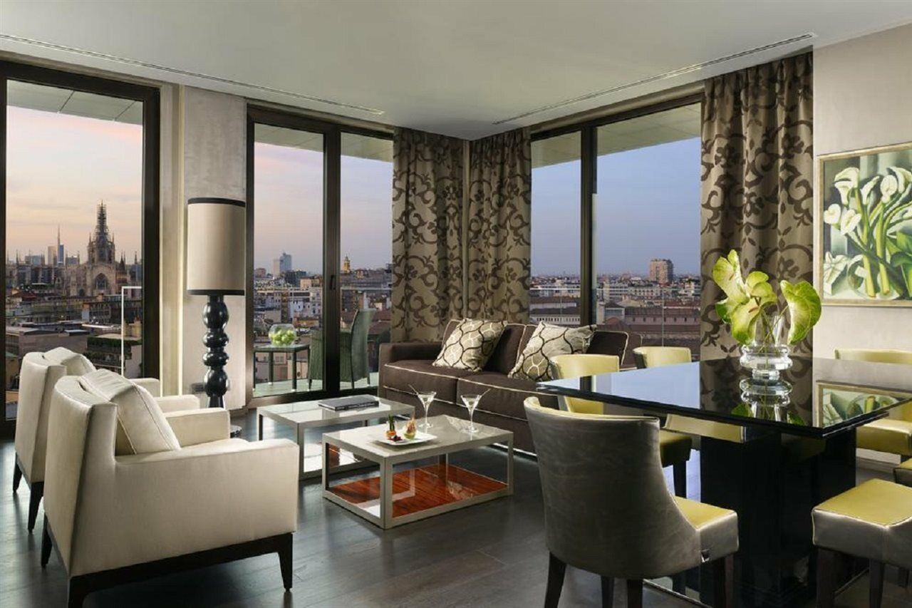 Uptown Palace Milan Bagian luar foto